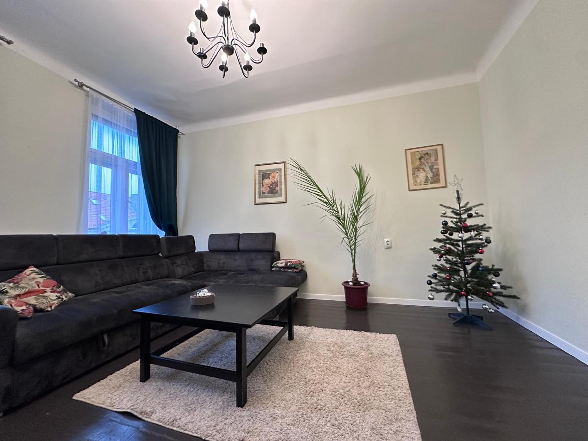 Classy Green Old Town Apartment Klaipėda Eksteriør bilde