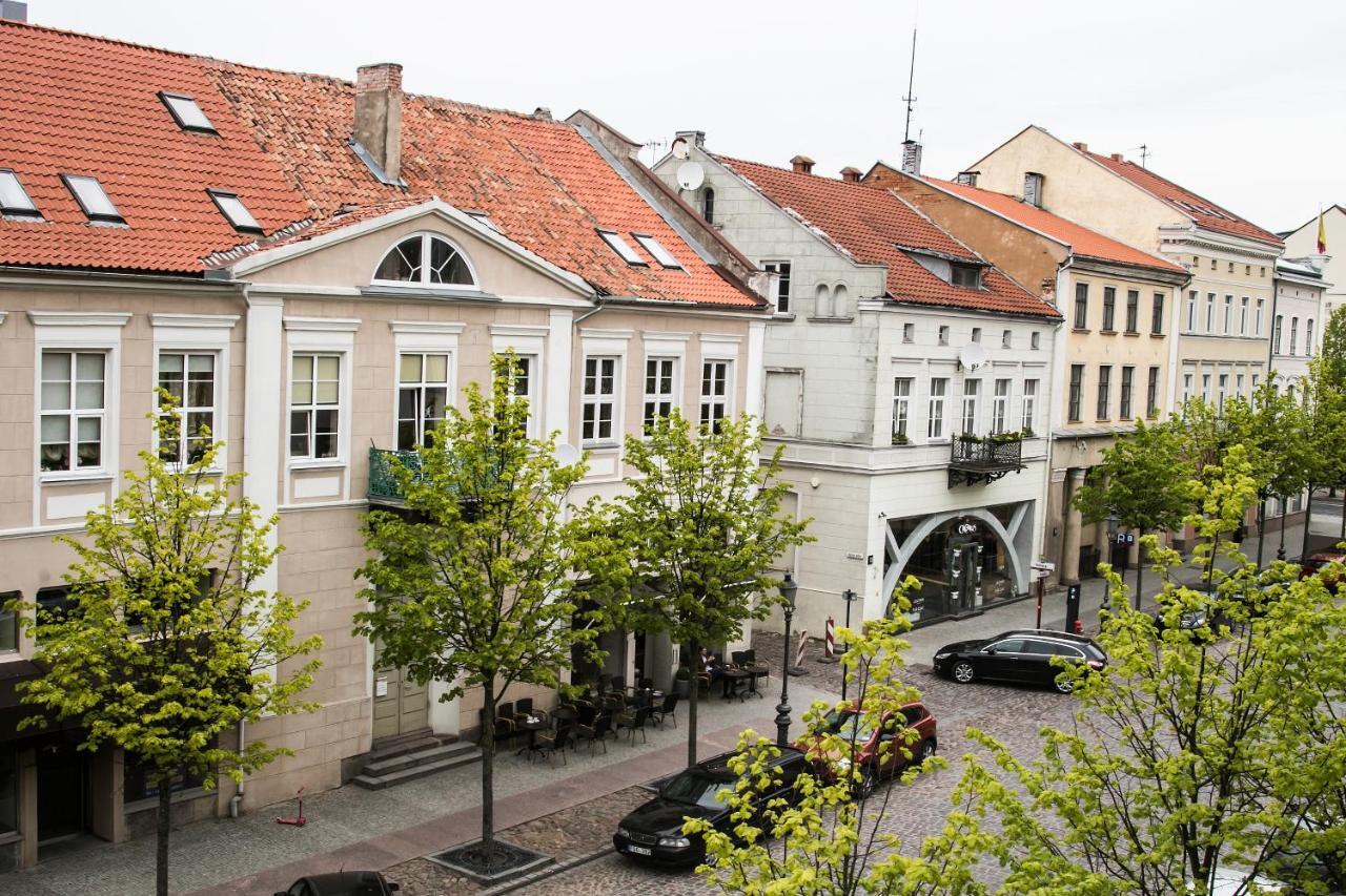 Classy Green Old Town Apartment Klaipėda Eksteriør bilde
