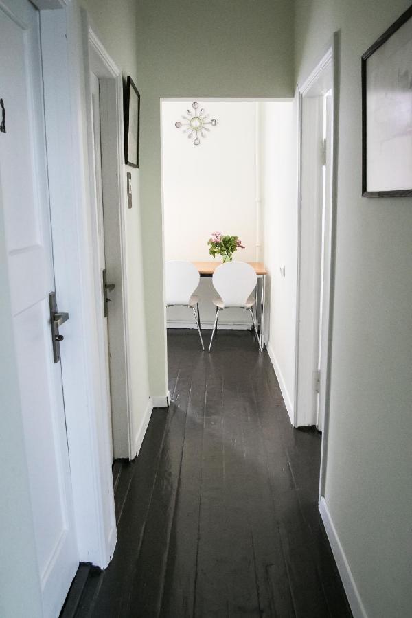 Classy Green Old Town Apartment Klaipėda Eksteriør bilde